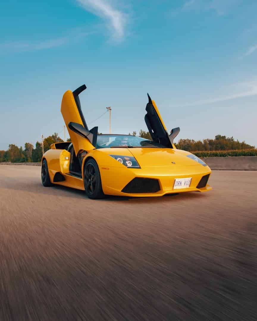 Luxury and exotic cars in Mississauga