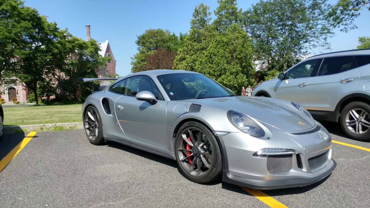 Loue la Vie Exotics - Luxury Car Rentals Loue la Vie Exotics - Luxury Car Rentals