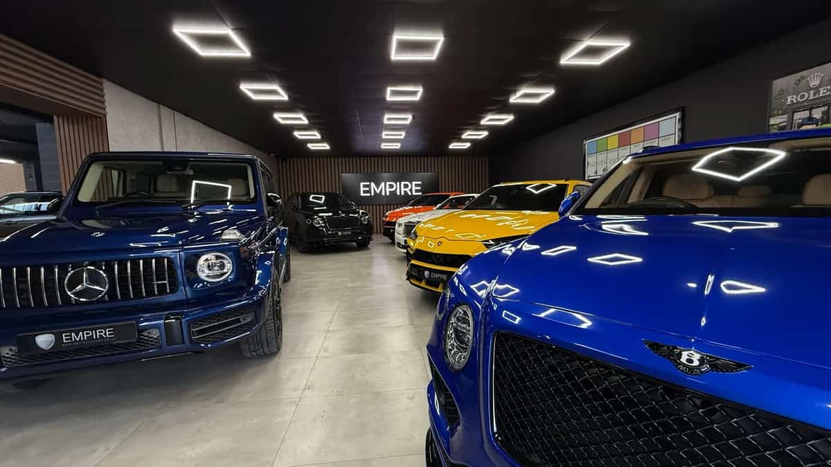 Empire Luxury - Supercar & Prestige Rental