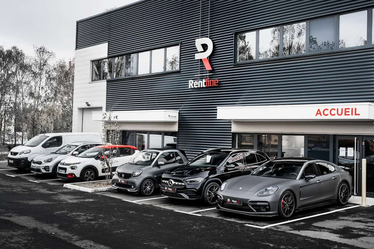 Rentline: Location voiture de luxe Paris
