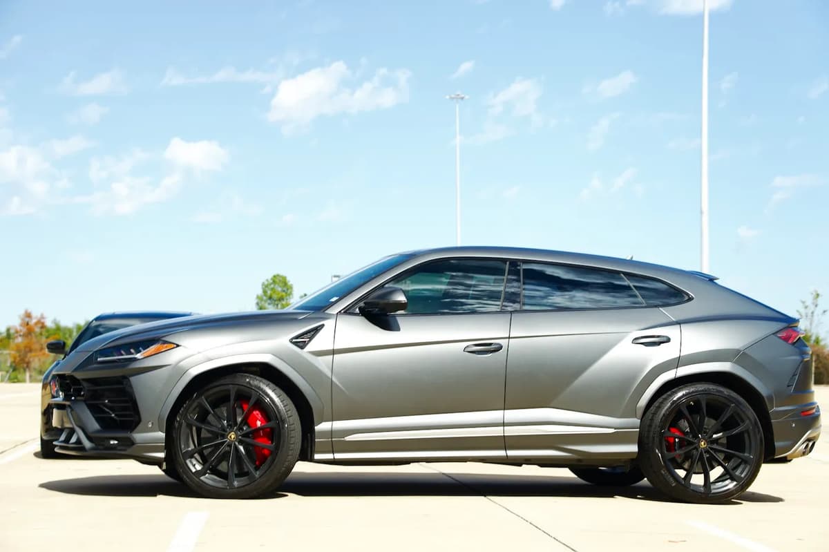 Waztiks Luxury